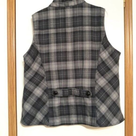 Sonoma Womens Sz XL Plaid Blue Gray Zip Button Up Vest Quilted Lining - Picture 2 of 5